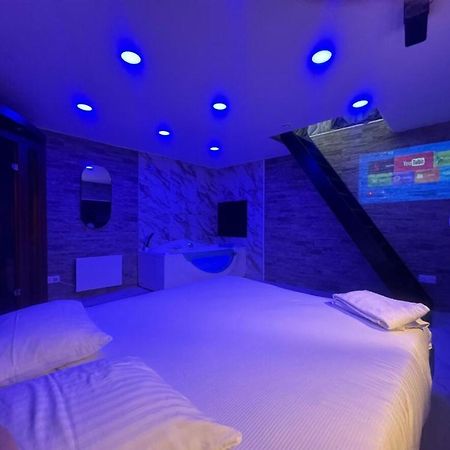 Maison Appartement Triplex Avec Jacuzzi Et Sauna 생테티엔 외부 사진